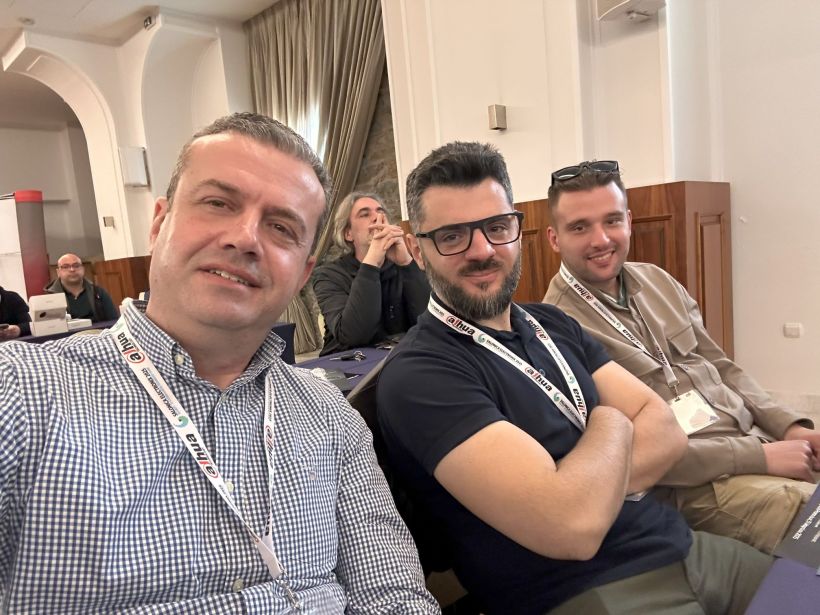 συνεδριακές και εκθεσιακές εκδηλώσεις σε Αθήνα και Θεσσαλονίκη.